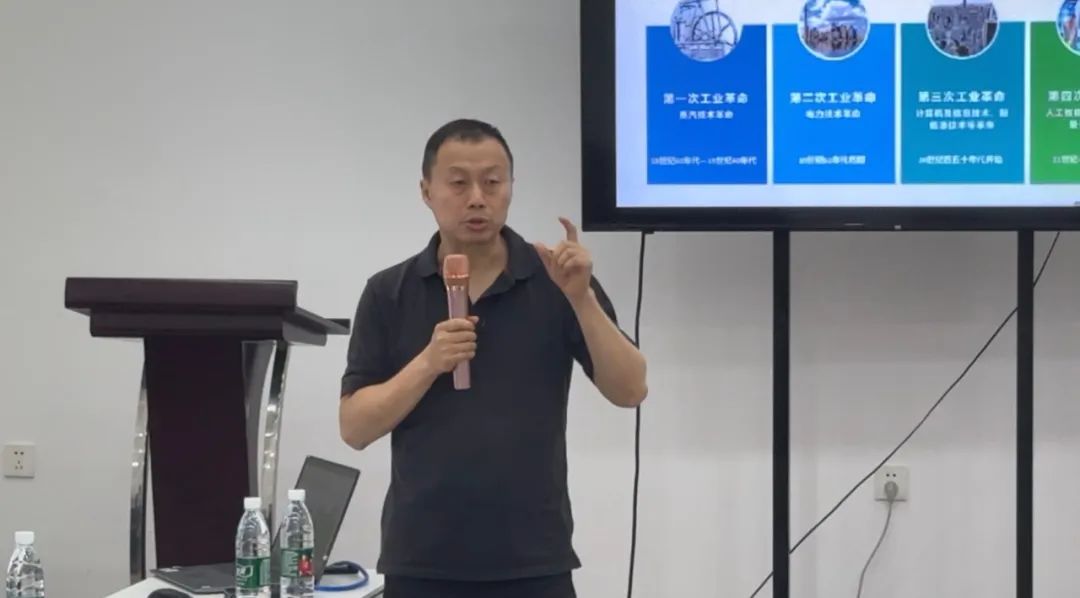 卡林、鎧鉞集團(tuán)2024中期會(huì)圓滿結(jié)束，全力以赴再戰(zhàn)下半程！
